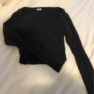 Garage long sleeve crop top